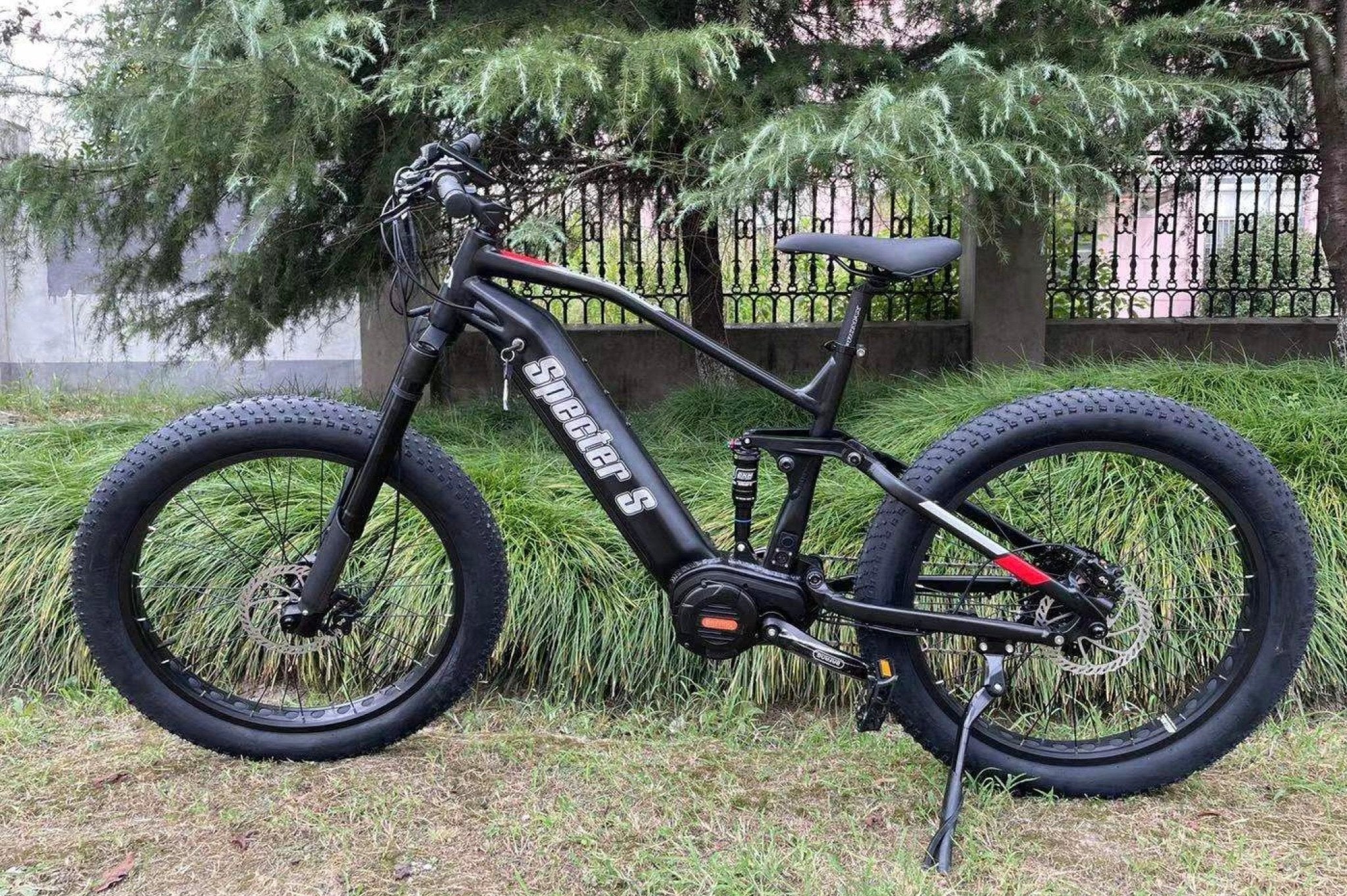 Eunorau Ebike on the grassy terrain