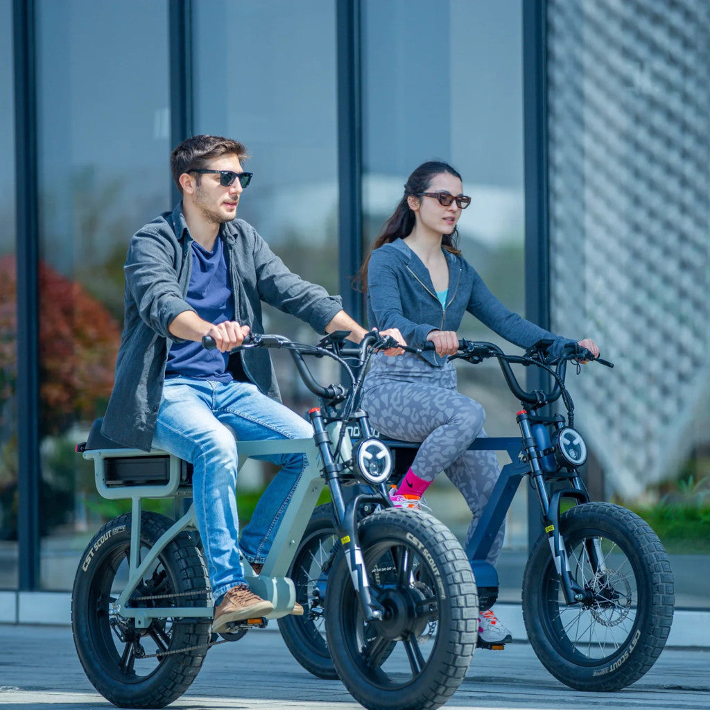 Eunorau Flash E-Bike couple riding together